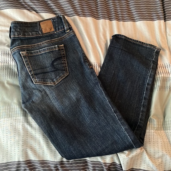 American Eagle Jean Capris - Picture 2 of 4